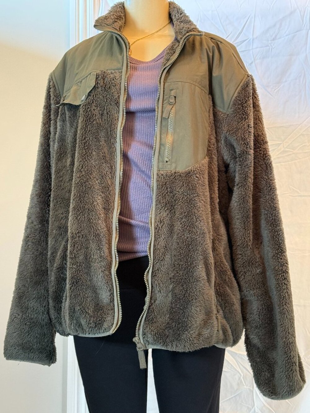 33 Degrees adorable fuzzy olive jacket Women's XL